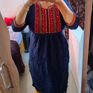 Nayra Kut Kurti