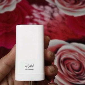 NEW AND ORIGINAL SUPERVOOC MOBILE CHARGER 45W