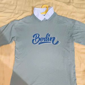 Casual Collar Tshirt In Good Condition