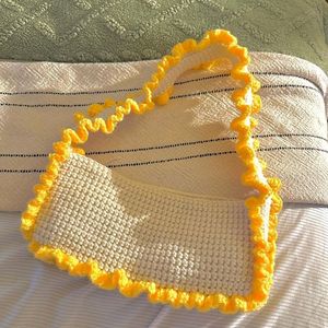 Crochet Ruffle Shoulder Bag!!