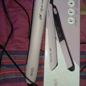 Ikonic Hair Straightener.