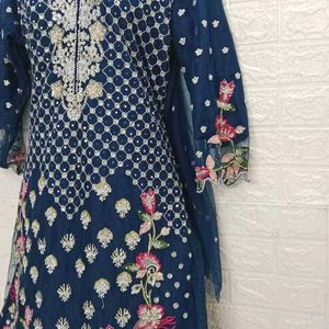 Pakistani Kurta Sets