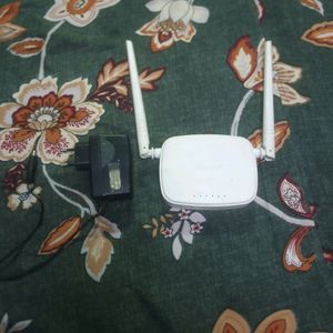 Tenda N300 WiFi Router