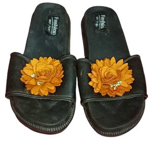 7nom Chappal For Womens Old Stock