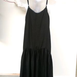 Elegant Black Sleeveless Midi Dress