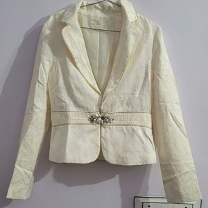 Women Stylish Blazer In Off White