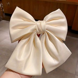 Large Bow Clip