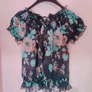 🌼Stylish Navy Blue Floral Top