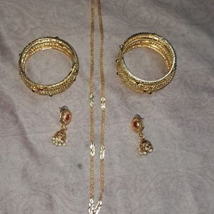 IMITATION JEWELLERY SET...