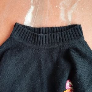 Black Designed Sweater