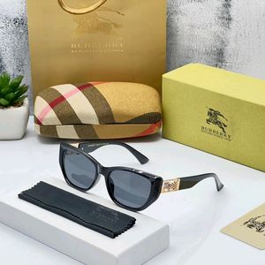SUNGLASSES FOR UNISEX WITH NORMAL BOX