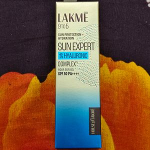 Lakme 9 To 5 Sun Expert Hyaluronic Acid Complex