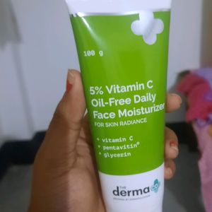 Derma Co. Oil Free Moisturizer