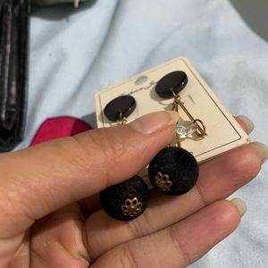 Gold Finish Black Earings