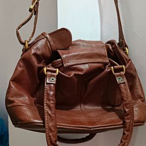 Slingbag/ Handbag 👜