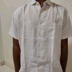 Classic White Short-Sleeved Button-Up Shirt