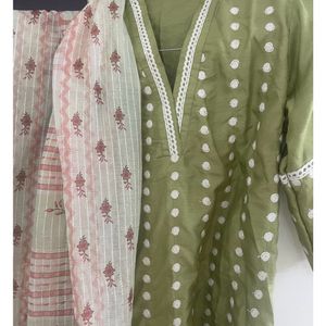 Green Embroidered Silk Blend Kurta,Plazzo,Dupatta