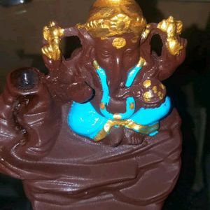 Ganesha Fountain with 5 Smoke Scented Cone Incense