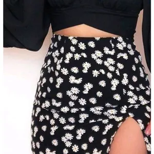 Set Of 02 Puffed Sleeve Black Crop Top & Skirt