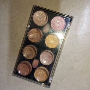 8 Shade Of Eye Shadow