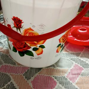 Beautiful Red Rose Printed Bucket 🪣 Only In ₹249