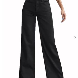 BLACK BAGGY JEANS