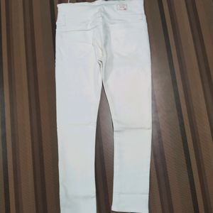 V-85 Size-32 Slim Fit Women Denim Jeans