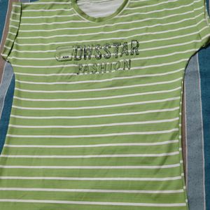 Small Size Green Tshirt Without Flaws