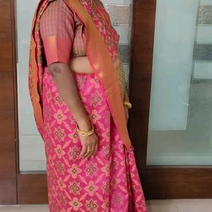 Saree With Blouse