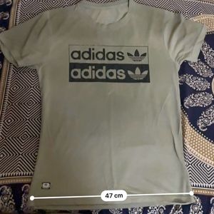 Used T-shirt | Adidas