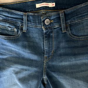 Levis Slim Fit Jeans