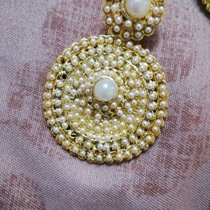 White Pearl Necklace And Earrings Set