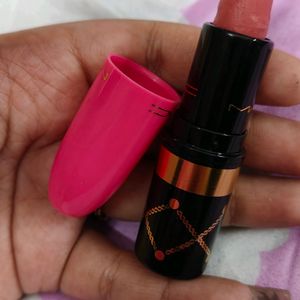 MAC LIPSTICK