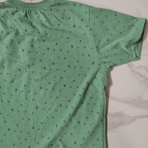 Cotton Green Colour New Good Quality T-shirt