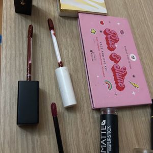 Makeup Set Of 13 Products