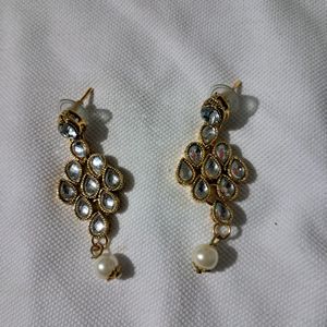 Gold Imitation Neckpiece With Earrings