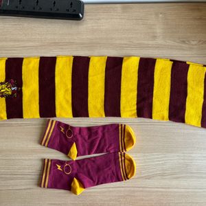 Gryffindor Socks & Scarf