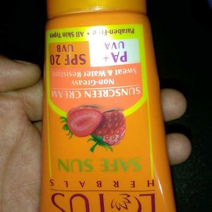 Sunscreen Lotus