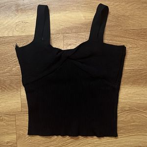 WOMEN BLACK CROP TOP