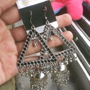 SILVER EARRINGS