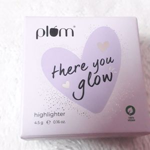 Plum There You Glow Highlighter | Highly Pigmented