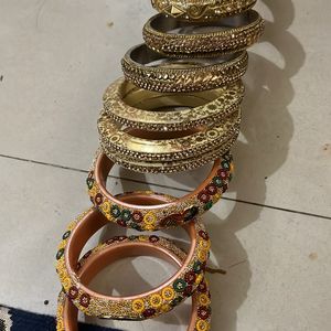 BANGLES