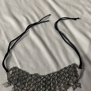 Choker necklace