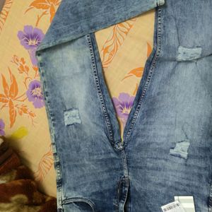 Roadster Indigo Blue Colour Ripped Jeans