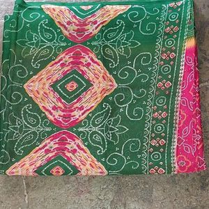 Red & Green Bandhani Saree