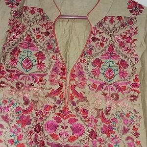 Very Beautiful Kurti In Excellent Condition Like N