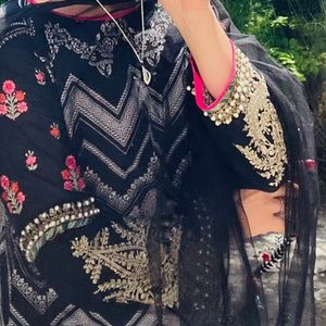 Pakistani Suit