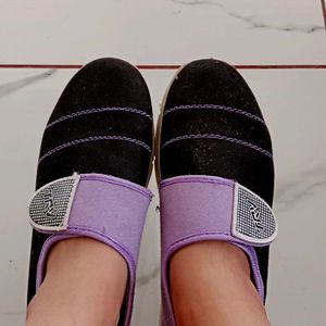 Cute Casual Shoes💜🖤
