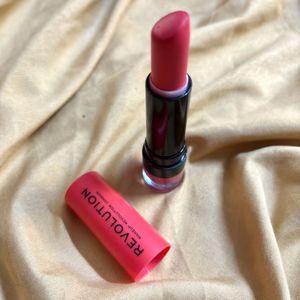 Makeup Revolution Matte Lipstick