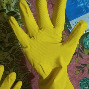 Hand Care Rubber Gloves 2